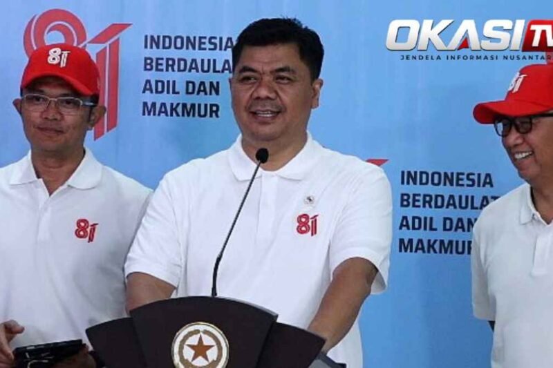 Wakil Menteri Sekretaris Negara Juri Ardiantoro menyampaikan keterangan pers terkait Pesta Rakyat HUT Ke-81 RI di Istana Kepresidenan Jakarta.