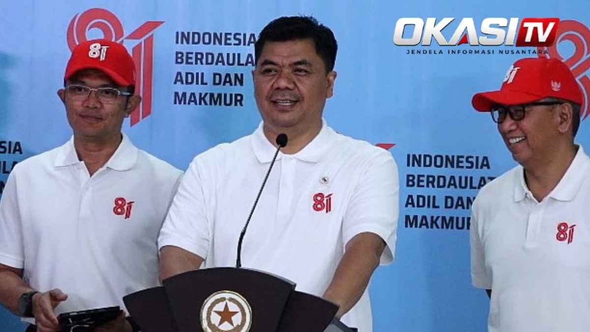 Wakil Menteri Sekretaris Negara Juri Ardiantoro menyampaikan keterangan pers terkait Pesta Rakyat HUT Ke-81 RI di Istana Kepresidenan Jakarta.