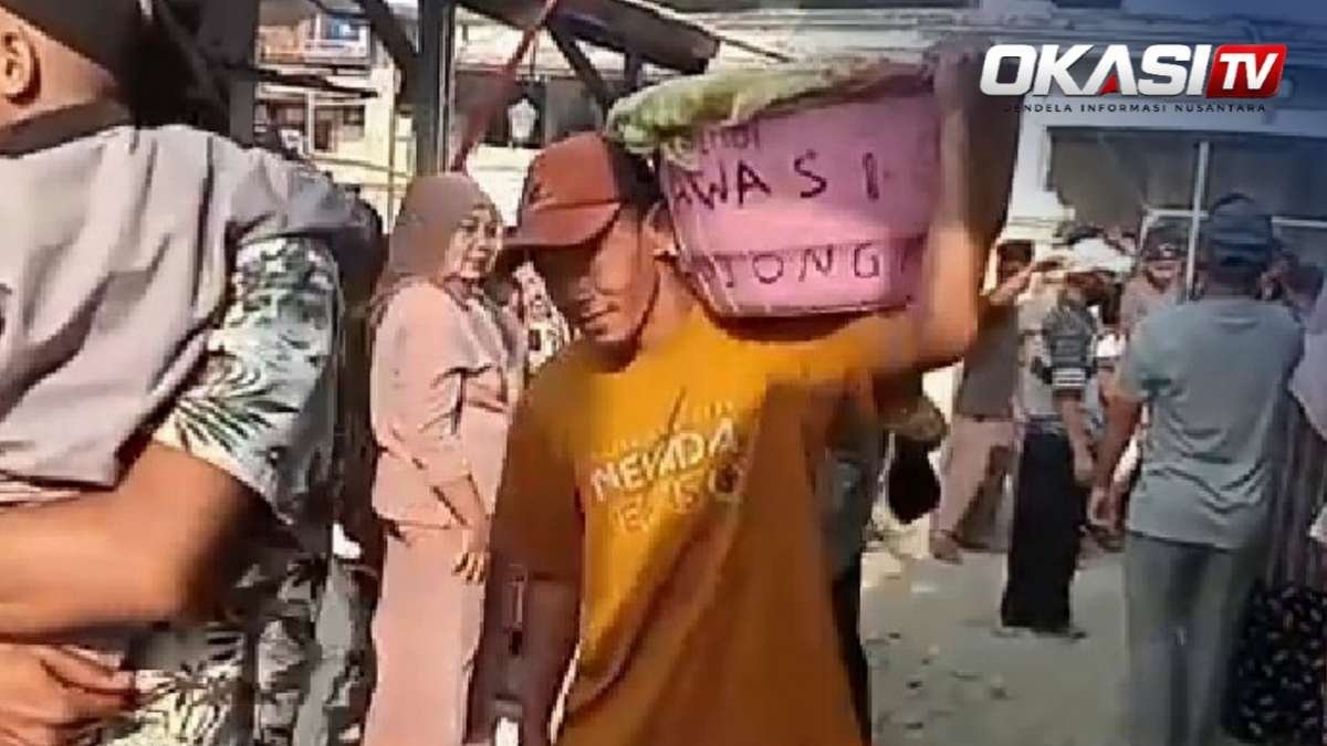 Warga Desa Sipayung membawa Hanceungan dalam tradisi Ngatir