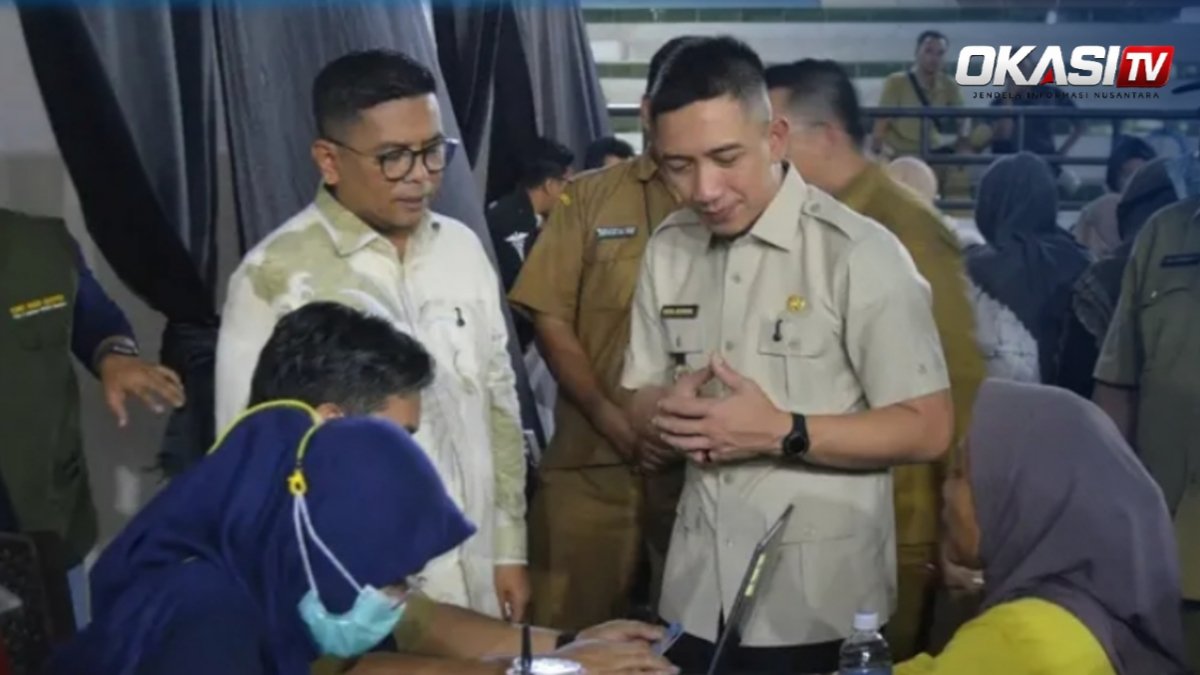 Bupati Lebak dan Gubernur Banten saat meninjau Cek Kesehatan Gratis di Lebak