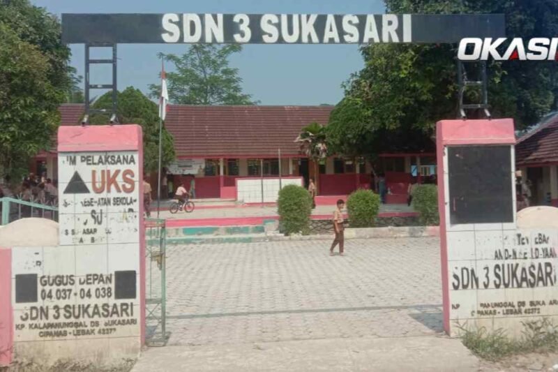 Tulisan di Gerbang SDN 3 Sukasari Tampak Pudar, Sebagian Tak Terbaca Utuh